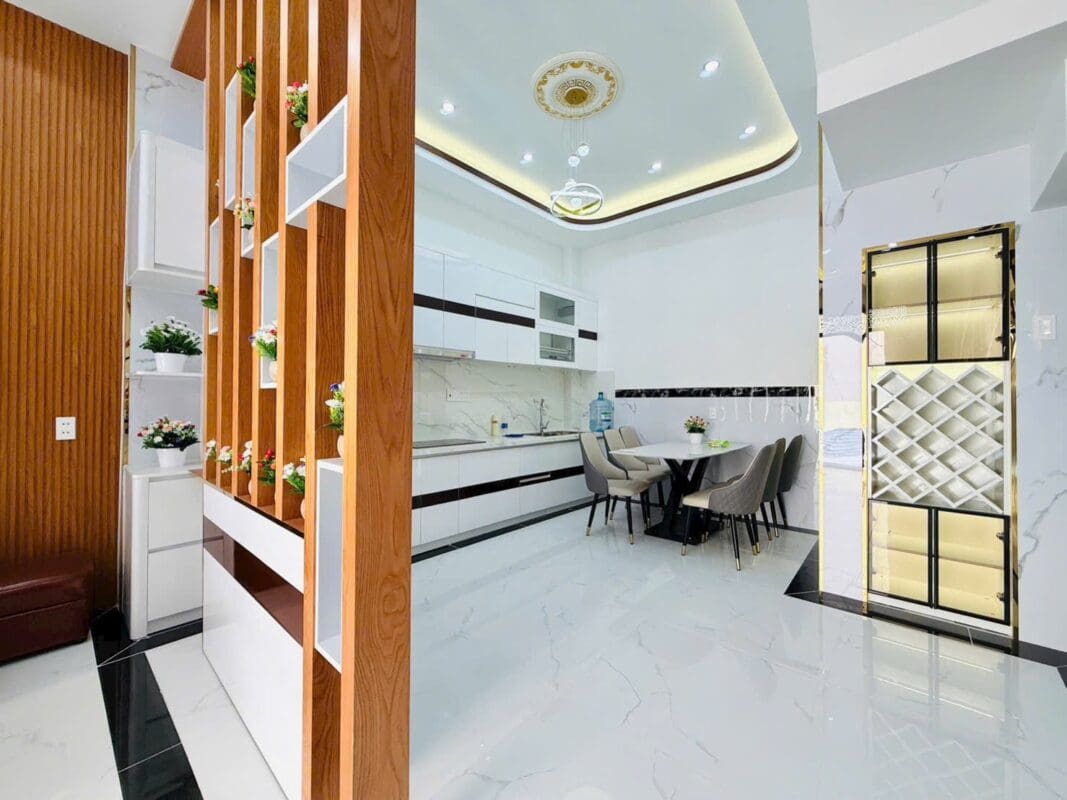 NHÀ ĐẸP XÂY MỚI TẠI NGUYỄN THÁI SƠN GẦN SÂN BAY TSN. - ảnh 8