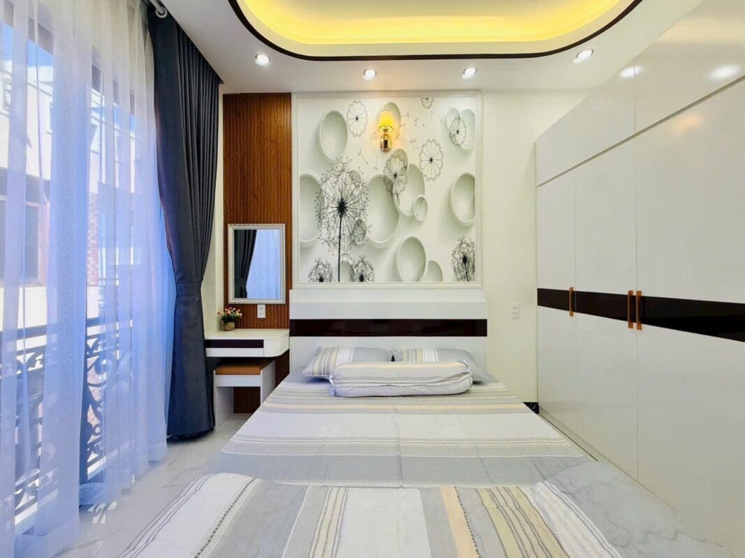 NHÀ ĐẸP XÂY MỚI TẠI NGUYỄN THÁI SƠN GẦN SÂN BAY TSN. - ảnh 18
