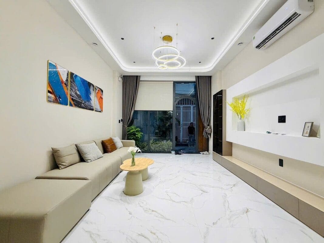NHÀ ĐẸP HẺM XE HƠI GẦN CV LÀNG HOA GÒ VẤP. - ảnh 5